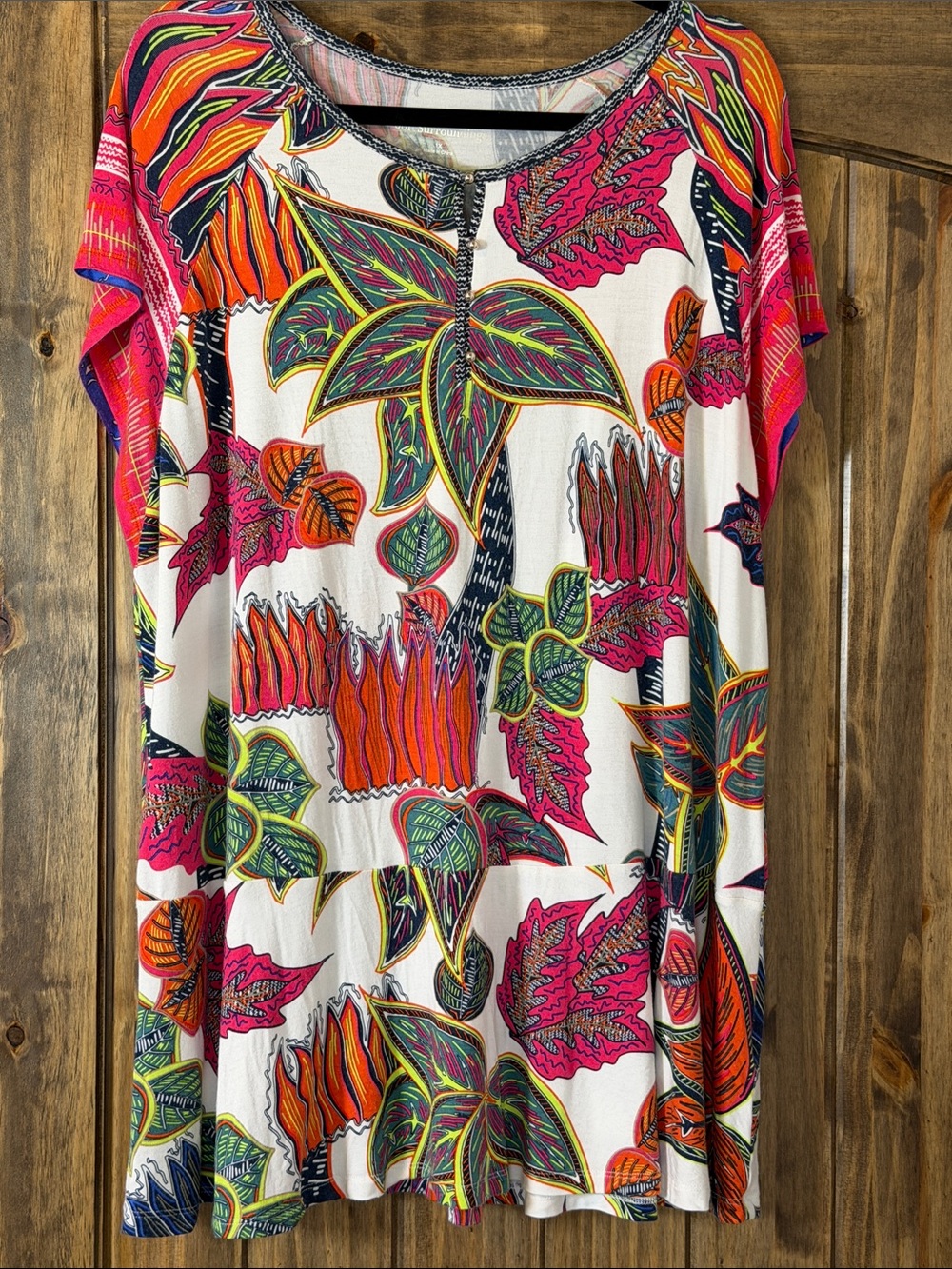 Soft Surroundings Tropical Leaf Print Tunic in White, Pink, Orange, Green, Blue